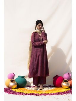 MITHI SUPARI - Wine Bedina Anarkali Kurta with Pant and Dupatta (Set of 3)