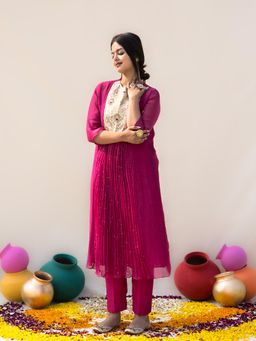 MITHI SUPARI - Purple and Ivory Kumud Kurta with Pant (Set of 2)
