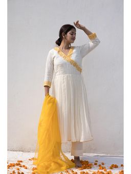 MITHI SUPARI - Ivory Yellow Ruh Angarkha Kurta with Pant and Dupatta (Set of 3)