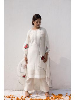 MITHI SUPARI - Ivory Maya Kurta with Pant and Embroidered Dupatta (Set of 3)