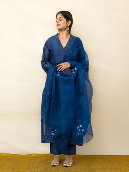 MITHI SUPARI - Navy Blue Kanti Kurta with Pant and Embroidered Dupatta (Set of 3)