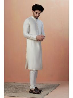 Manyavar - Blended Viscose Off White & Cream Solid Mandarin Collar Kurta with Pencil Pajama (Set of 2)
