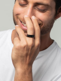 White Lies - Linked Black Ring (10)