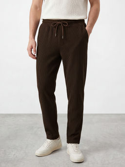 R&B - Men's Brown Polyester Regular Fit Textured Casual Trouser