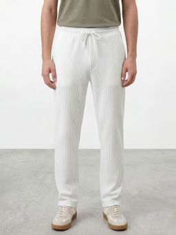 R&B - Men's White Polyester Regular Fit Textured Casual Trouser