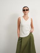 Off White color option, Currently selected