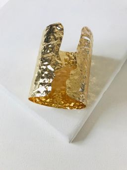 Rhea - Face Off Gold Cuff