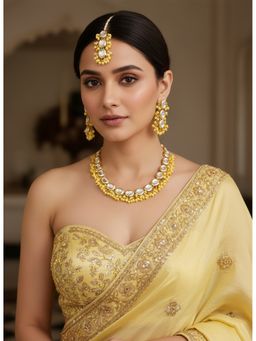 LUCKY JEWELLERY - 18k Gold Plating Yellow Kundan Choker Necklace with Pair of Earrings and Mang Tikka