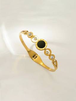 Designs & You - Gold Plated Roman Numerals Geometric Bracelet