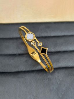 Designs & You - Black Gold Plated Clover Themed Anti Tarnish Bangle Style Bracelet