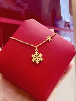 Designs & You - Gold Plated Anti Tarnish Stainless Steel Snow Flake Pendant