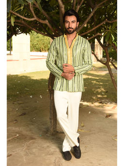 LAALZARI - Green Mirror Embroidered Short Kurta Set (Set of 2)