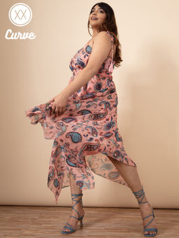 Twenty Dresses by Nykaa Fashion - Curve Pink Printed Square Neck Midi Dress