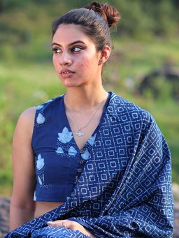 Chidiyaa - Eesha Cotton Blouse - Akash