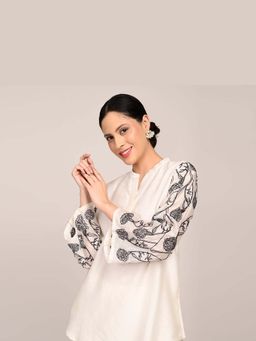Saltpetre - Sylvia With Hand Embroidered Motif Pearl White Chanderi Silk Tunic