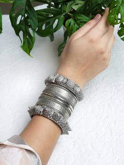Teejh - Jagrita Stacked Bracelet (Set Of 3)