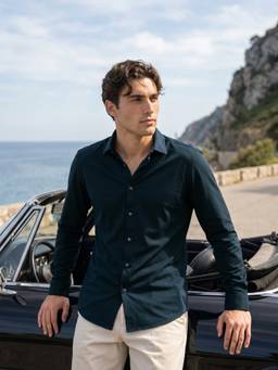 The Bear House - Men Navy Blue Solid Causal Shirt
