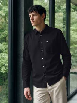 The Bear House - Men Black Solid Causal Shirt