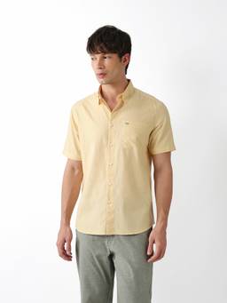 The Bear House - Men Yellow Solid Causal Shirt