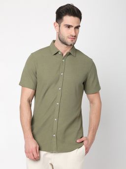 R&B - Green Cotton Blend Regular Fit Point Collar Solid Men's Shirt