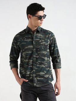 R&B - Green Camouflage Men's Casual Shirt
