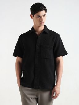 R&B - Black Cotton Loose Fit Point Collar Textured Short Sleeves Men's Shirt