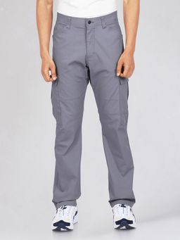 Wrangler - Men Grey Mid Rise Straight Fit Trousers