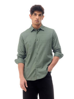 Flying Machine - Green Solid Regular Fit Full Sleeve Shirt