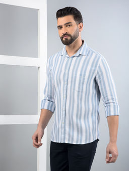 CRIMSOUNE CLUB - Men Blue Vertical Stripes Pure Cotton Shirt