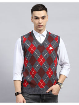 Monte Carlo - Grey Geometric V Neck Sleeveless Sweater