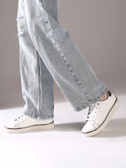 Inc.5 - Women Metallic & White Casual Round Toe Sneakers