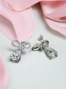 Designs & You - Crushed Ice Cut Cubic Zirconia Silver Plated White Teardrop Shaped Drop Earrings