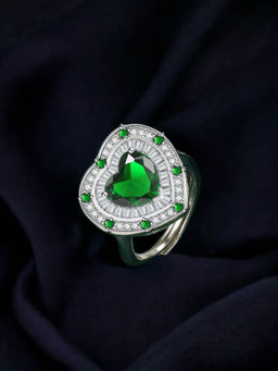 Designs & You - Silver Plated Crushed Ice Cut Green Finger Ring