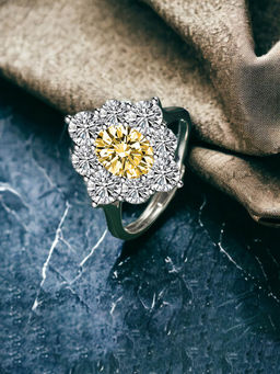 Designs & You - Silver Plated Crushed Ice Cut Yellow Finger Ring