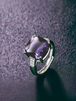 Designs & You - Silver Plated Crushed Ice Cut Purple Finger Ring