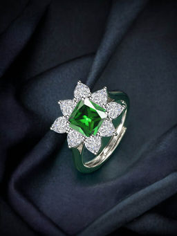 Designs & You - Silver Plated Crushed Ice Cut Green Finger Ring