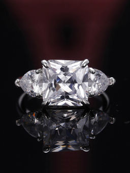 Designs & You - Silver Plated Crushed Ice Cut Silver Finger Ring