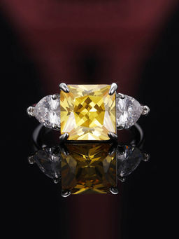Designs & You - Silver Plated Crushed Ice Cut Yellow Finger Ring