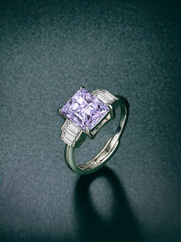 Designs & You - Silver Plated Crushed Ice Cut Purple Finger Ring