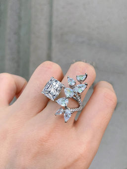Designs & You - Silver Plated Crushed Ice Cut Silver Finger Ring