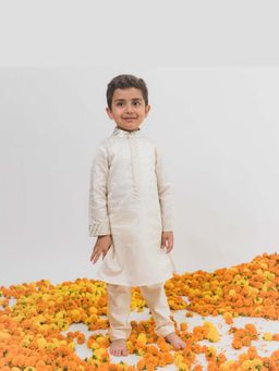 Chotibuti - Striped Ivory Kurta with Pant