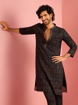 Vastramay - Black Embroidered Regular Kurta