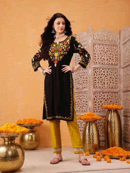 QAZMI - Floral Embroidered Notch Neck Chinarkari Straight Kurta