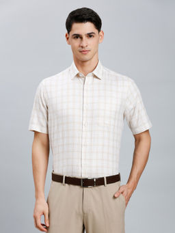 Reid & Taylor - Men Beige Checks Formal Shirt