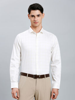 Reid & Taylor - Men White Checks Formal Shirt