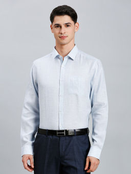 Reid & Taylor - Men Blue Solid Formal Shirt