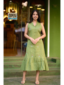 Vastara TheLabel - Green Pure Flex Cotton Floral Embroidery Dress