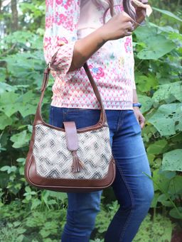 The Clownfish - Faux Leather Handbag for Women for Office/College (White)