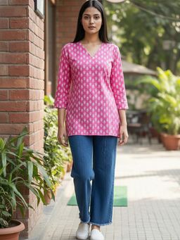 Varanga - Pink Printed Regular Fit Kurta