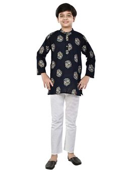 Superminis - Boys Black Cotton Printed Kurta with Pyjama